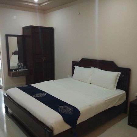 Jnr Grand Hotel Madanapalle Luaran gambar